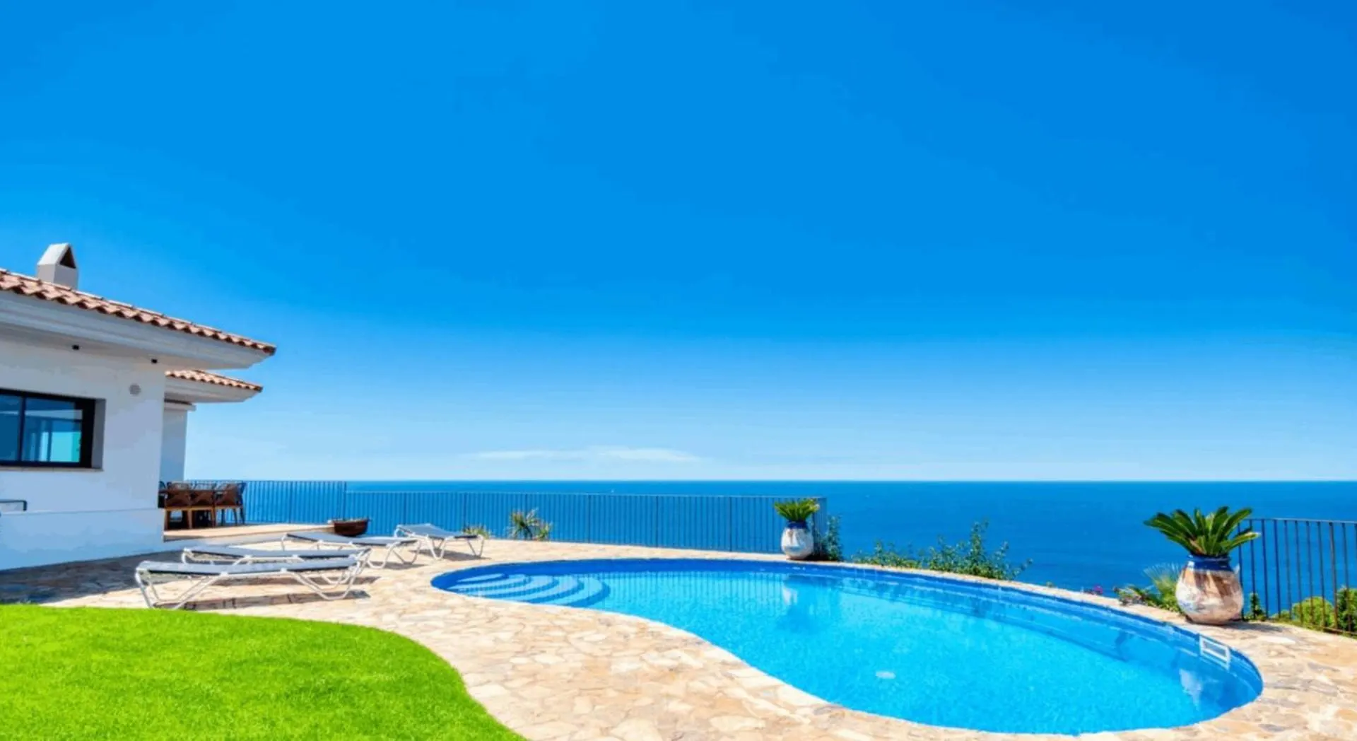 House With Spectacular Sea Views In Begur Otel
